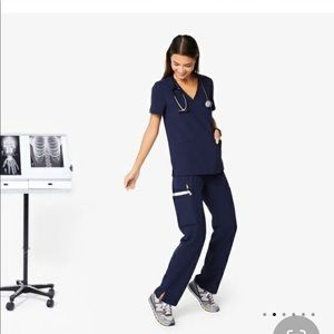 Figs kade XSP navy blue scrub bottoms